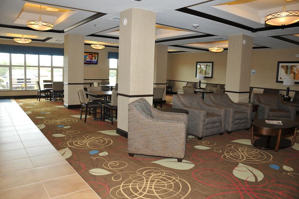 Holiday Inn Express & Suites Clinton By Ihg Eksteriør bilde