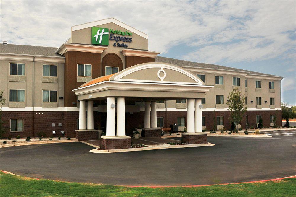 Holiday Inn Express & Suites Clinton By Ihg Eksteriør bilde