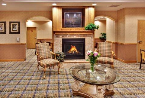 Holiday Inn Express & Suites Clinton By Ihg Eksteriør bilde