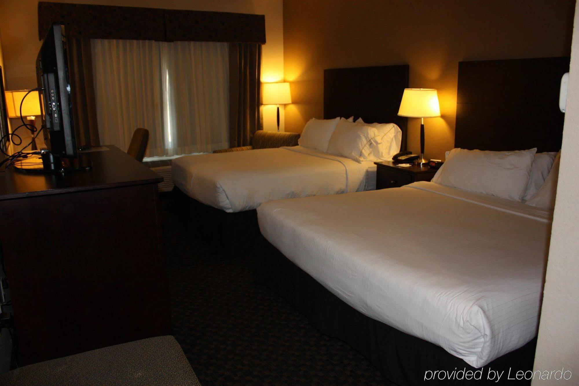Holiday Inn Express & Suites Clinton By Ihg Eksteriør bilde