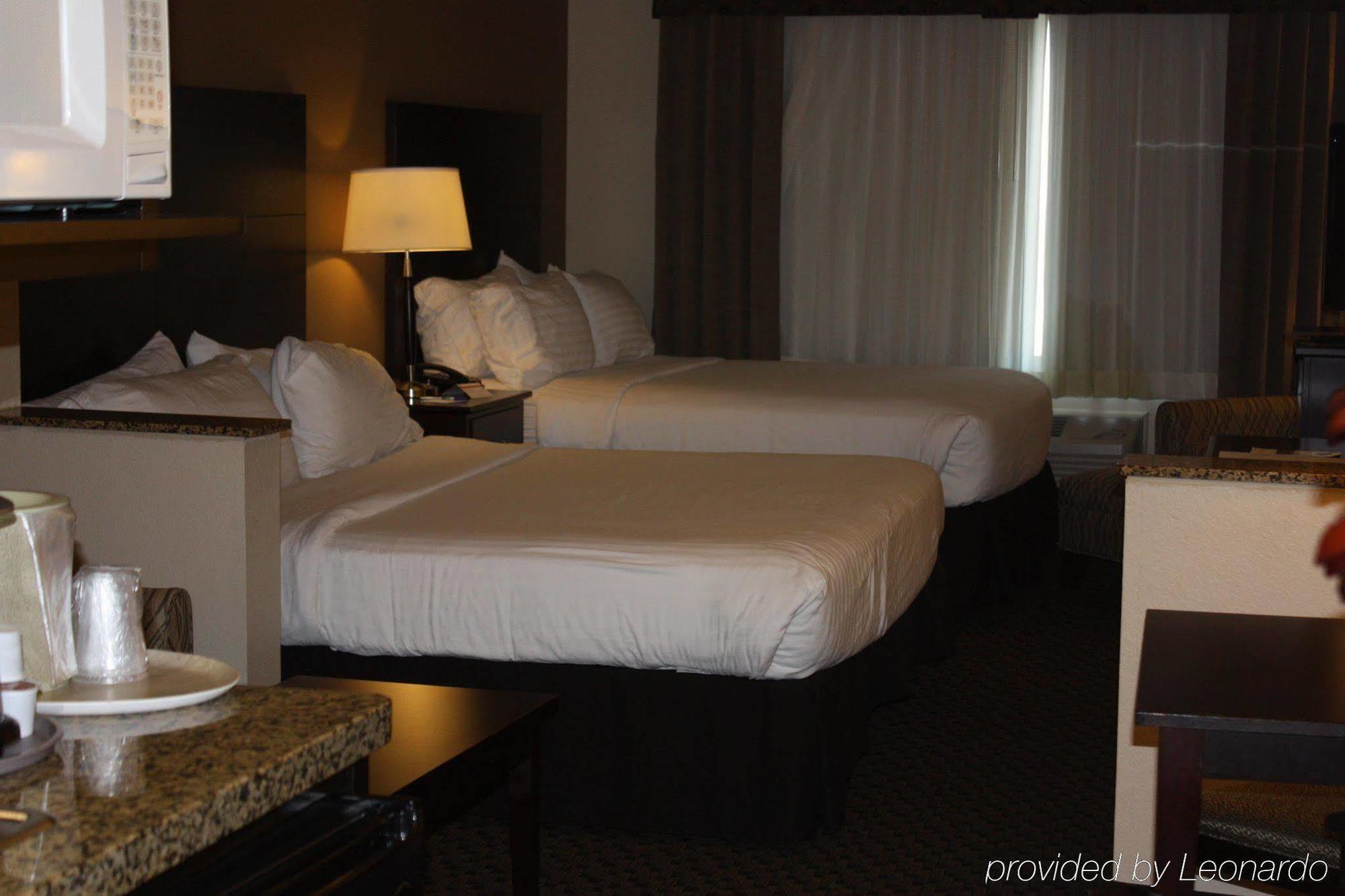 Holiday Inn Express & Suites Clinton By Ihg Eksteriør bilde